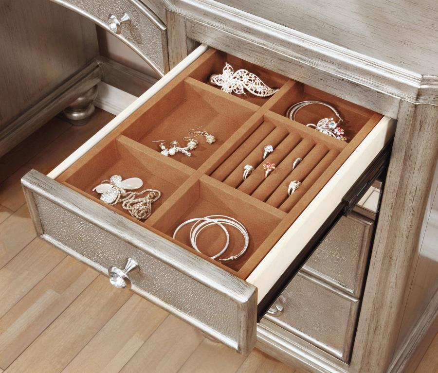 Bling Game - Vanity Desk - Pearl Silver