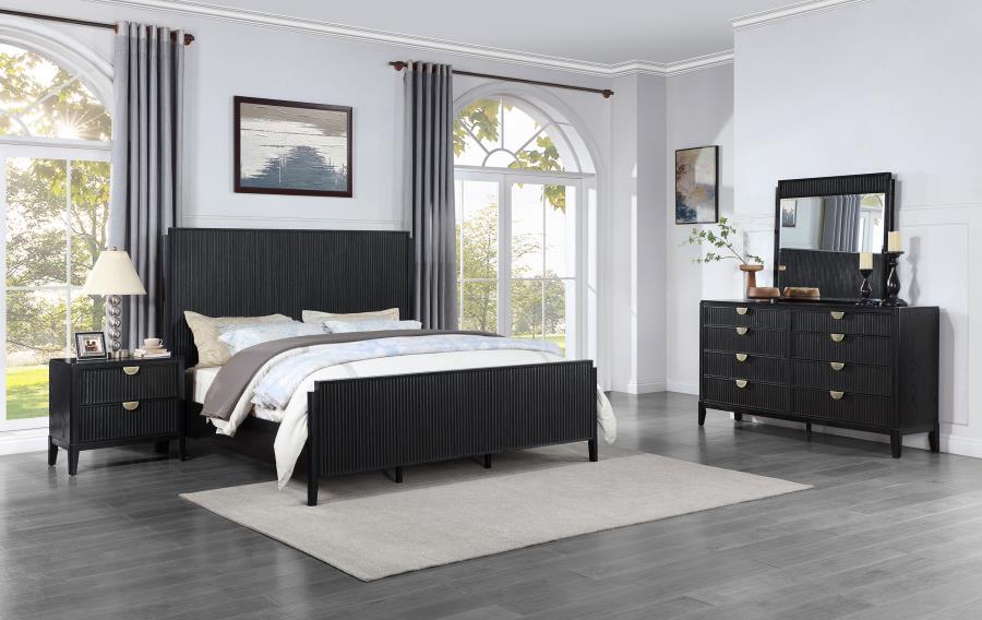 Brookmead 4-5 piece, Queen or King Bedroom Set Black