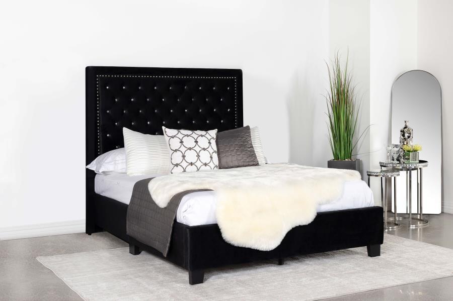 Hailey - King Bed - Black