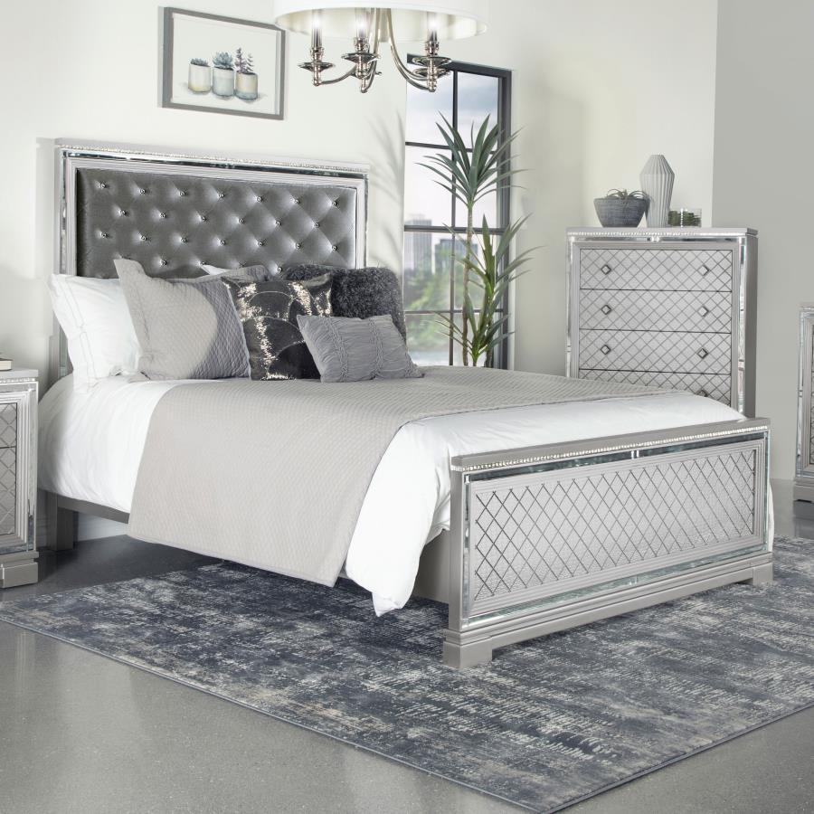 Eleanor - King Panel Bed - Pearl Silver