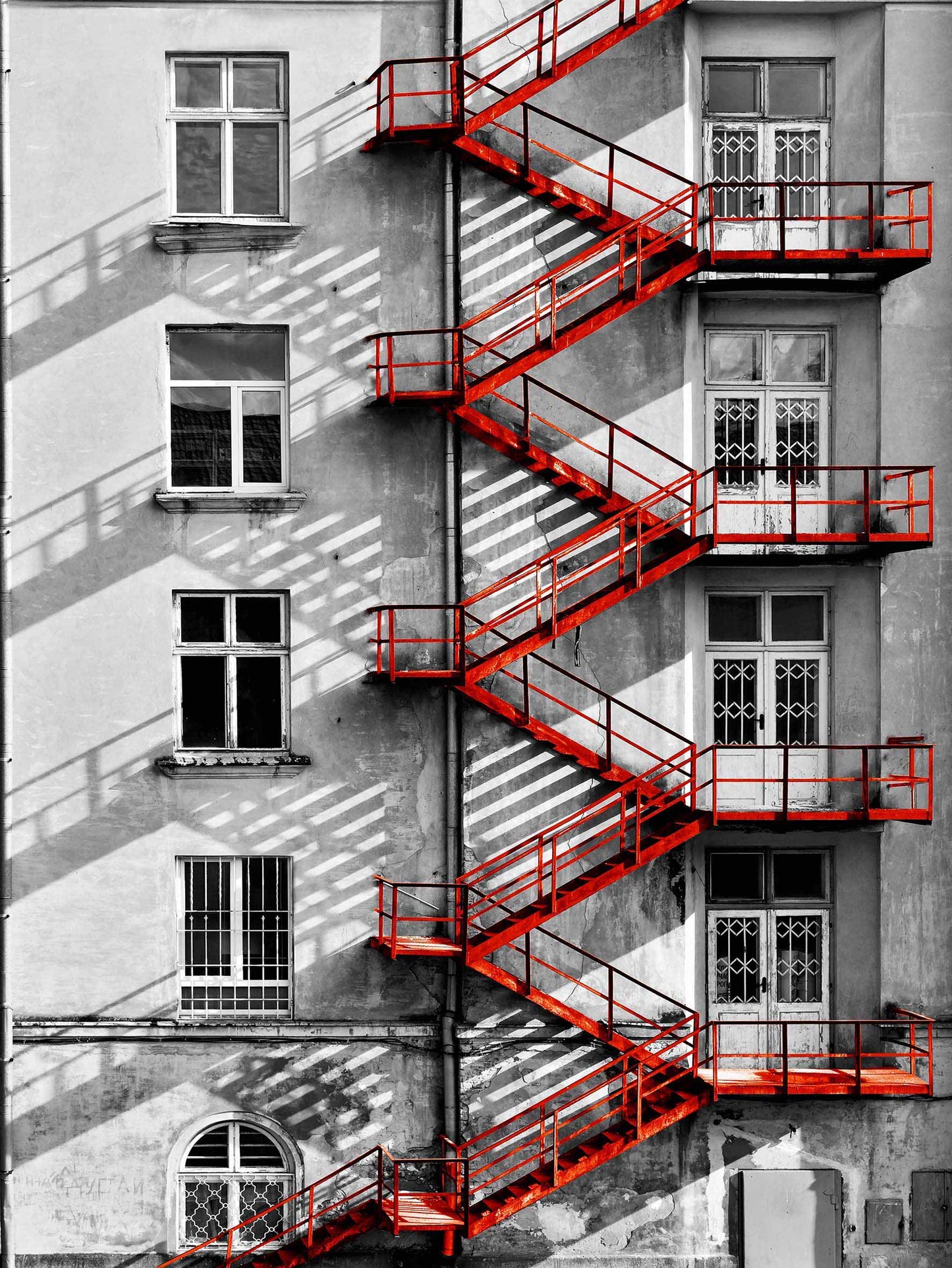 Floating Tempered Glass With Foil Red Ladder 60 X 40