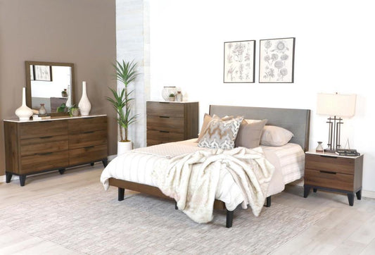 Mays - Queen Bed 5 Piece Set - Brown