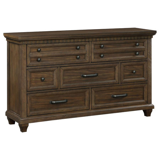 Bennington - 7-Drawer Dresser - Brown