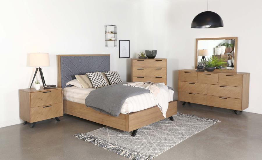 Taylor - Queen Bed 5 Piece Set - Light Brown