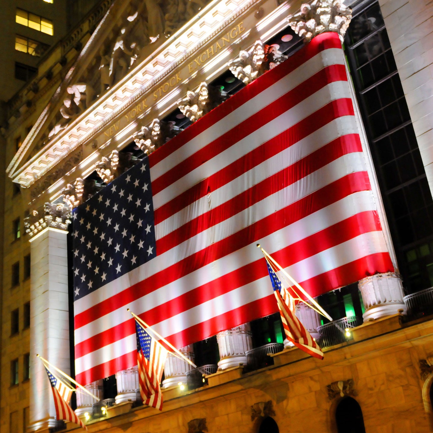 Temp Glass With Foil - Flag Across Stock Exchange