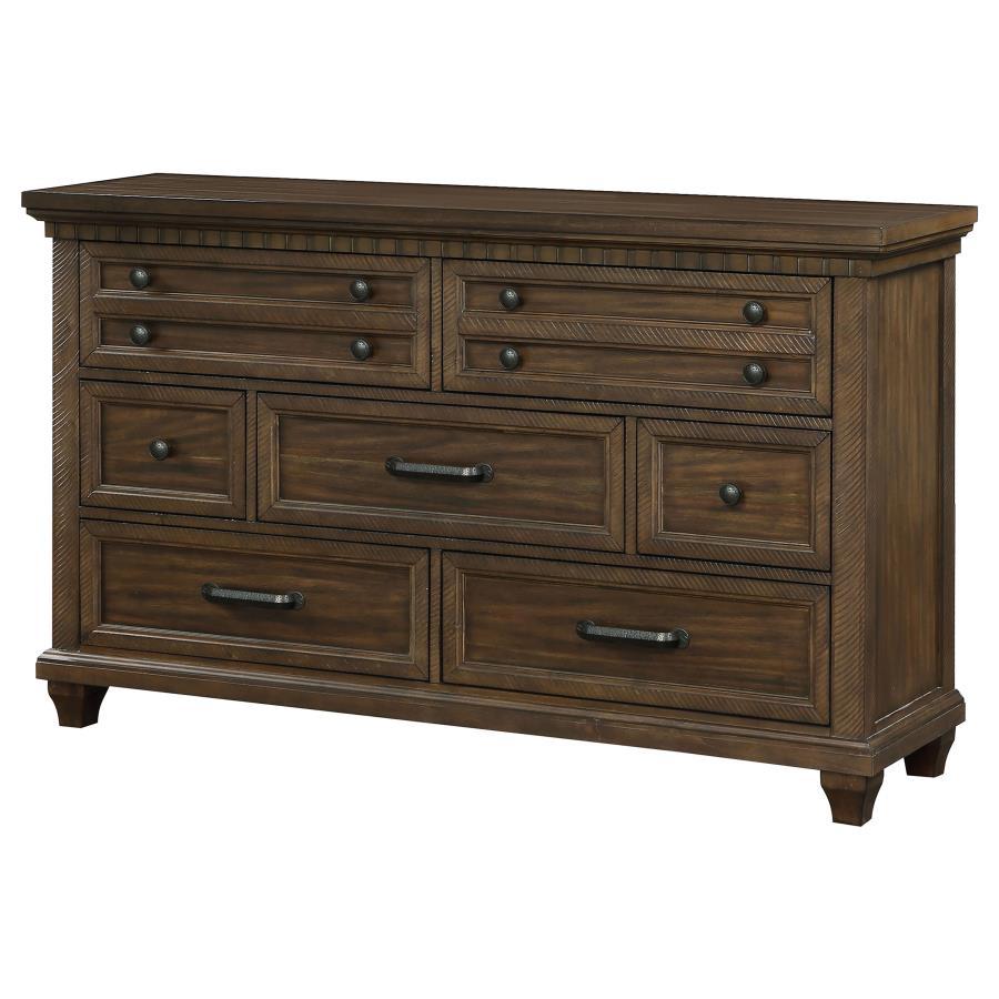 Bennington - 7-Drawer Dresser - Brown